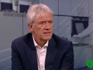 光刻机巨头CEO表示:靠孤立中国没有希望