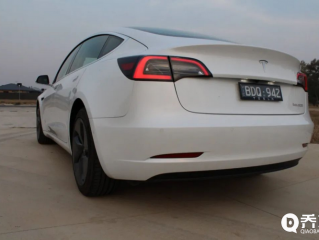 特斯拉股价大跌6% 市值一夜暴跌2700亿!